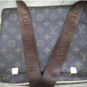 Louis Vuitton Purse